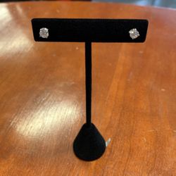 14K White Gold Diamond Stud Earrings