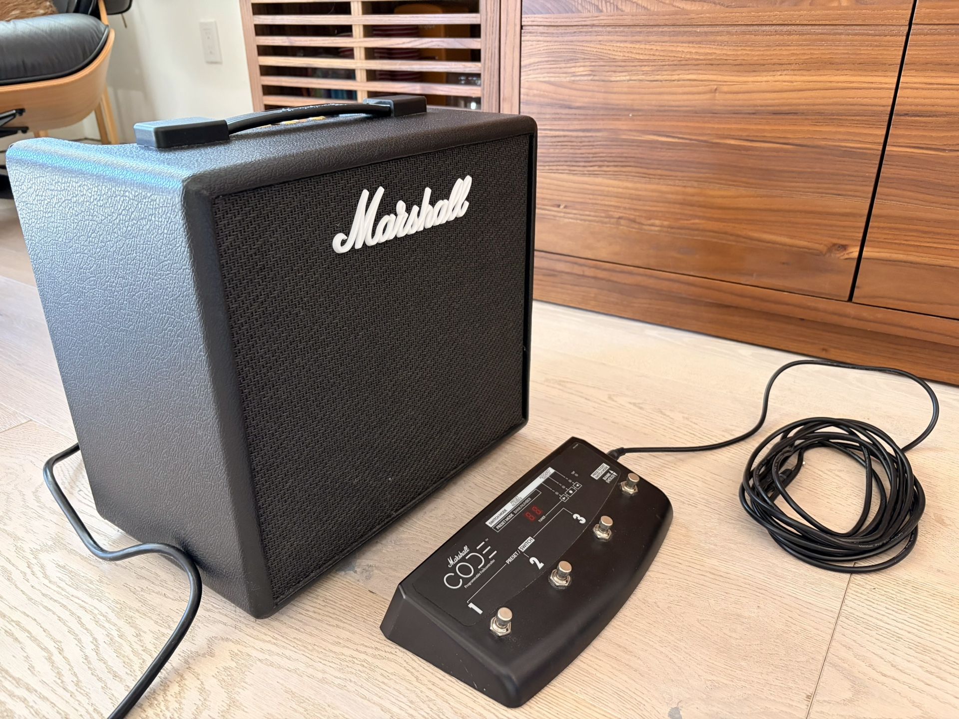Marshall CODE 25 Amp AND Marshall CODE Programmable Footcontroller