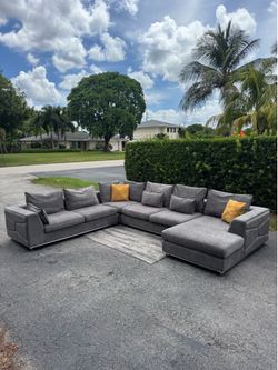 Grigio Gray Carlo Perazzi 4PC Sectional Sofa W/ Right Chaise(Delivery Available)a