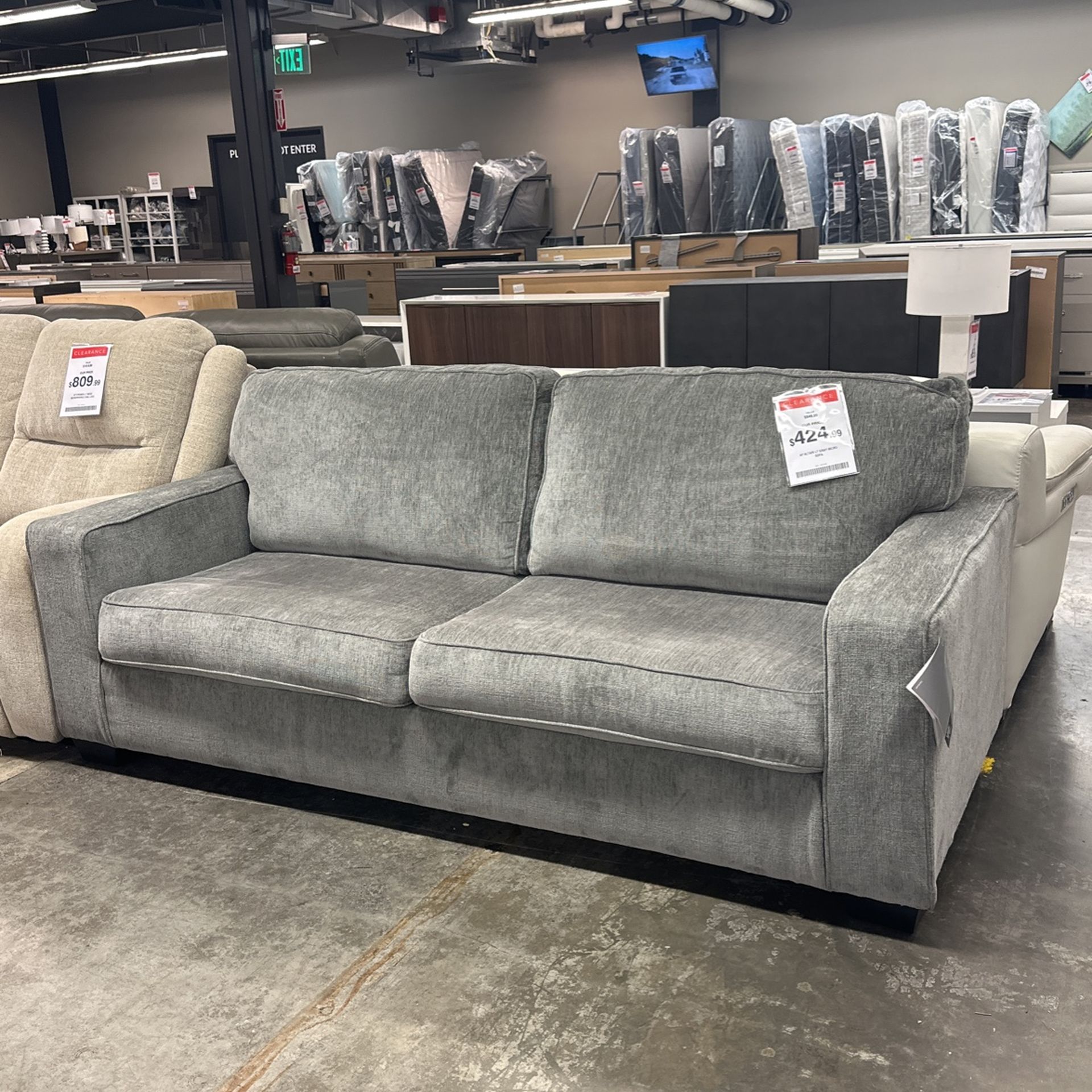 Altari Light Gray Microfiber Sofa for Sale in Tamarac, FL - OfferUp