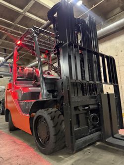 2020 TOYOTA 8FGCU35 forklift for sale, 8,000 lb capacity, 3 stage, side shift
