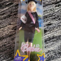 Mattel 2005 Graduation Barbie Doll