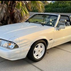 1993 Ford Mustang