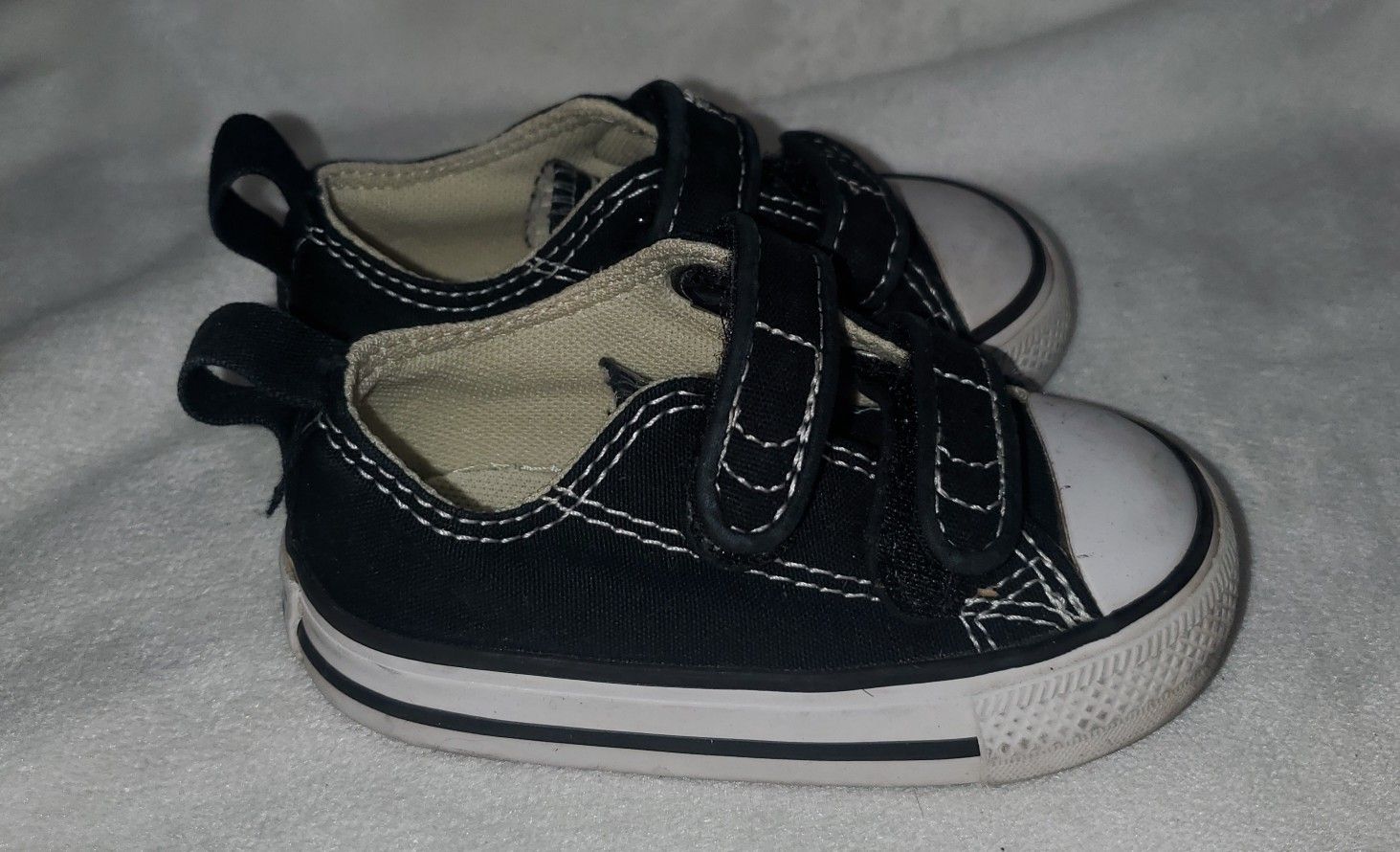 Vans Baby/ Toddler Size 4 Shoes 