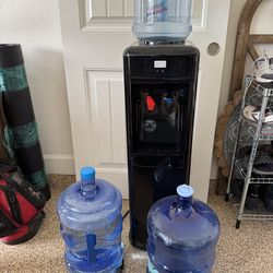 Aquverse hot/cold water dispenser