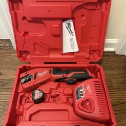 M12 12V Lithium-Ion Cordless Copper Tubing Cutter Kit with 1.5 Ah Battery, Charger and Hard Case