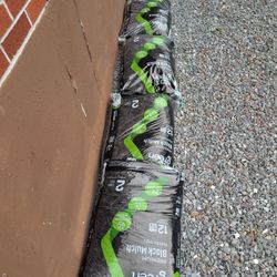 1 Left - two square feet bags of mulch. Black. Unopened $3 a bag
