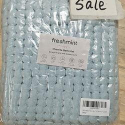 Chunky Chenille Bath Mat