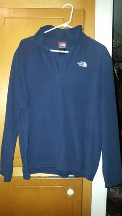 Noth face pulled over size medium mens