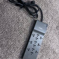 Belkin 12 Outlet Surge protector 