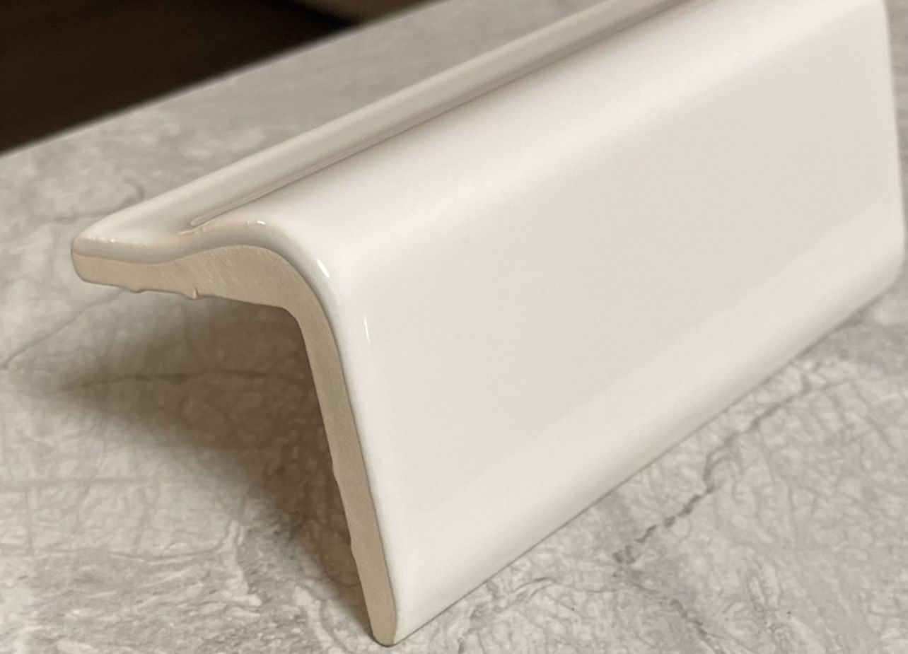 ~Vintage White~ V Cap; Glossy Ceramic Trim Tile: Counter Top Edging- NEW