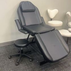 OmySalon Massage Salon Tattoo Chair Esthetician Bed with Hydraulic Stool,Multi-Purpose 3-Section Facial Bed Table Black $140