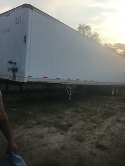 Vehicle trailer