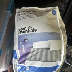 New King Memory Foam Mattress Topper 