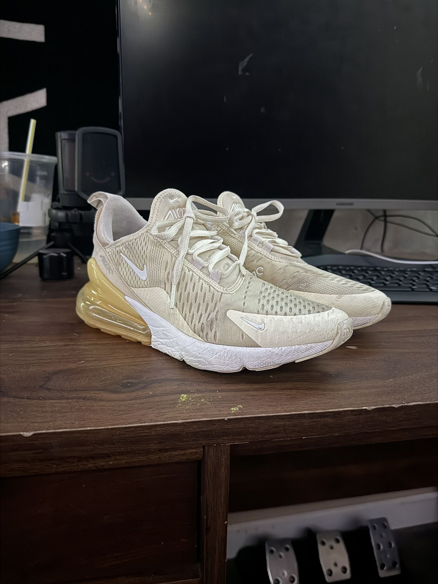 Used Nike Airmax 270