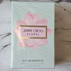 NEW & SEALED " JIMMY CHOO WOMAN'S LARGE SPRAY 40$