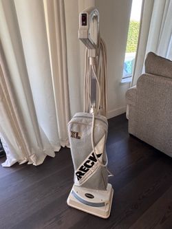 Oreck XL Classic Anniversary Edition Vacuum