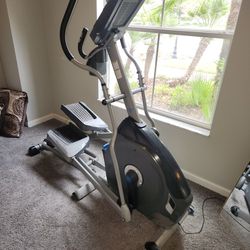 Ellipitical Workout Machine By Nautilus
