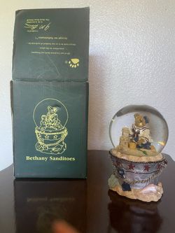 Boys  Bears Water Globe