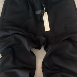 Black Essentials Sweatpants Size Large