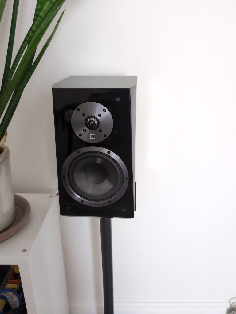 SVS Prime Bookshelf Speakers