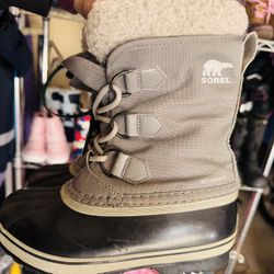 Sorel Snow Boots Kids Size 1
