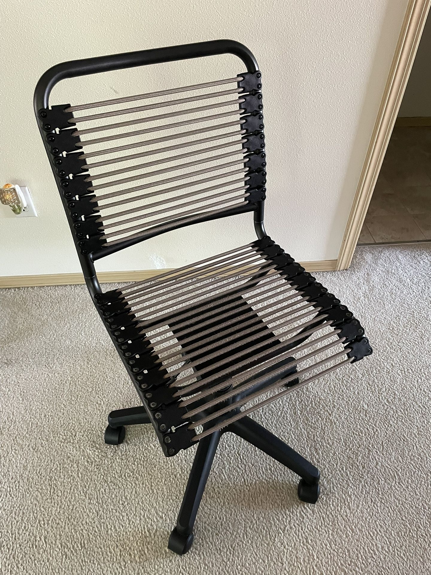 Container Store Bungee Chair
