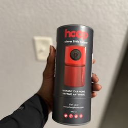 Hoop Wireless HD Indoor Security Camera with 10-Second Automatic Clip Storage, Smartphone App, Night