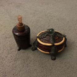 Soap Despenser And Soap Holder And Tissue Holder