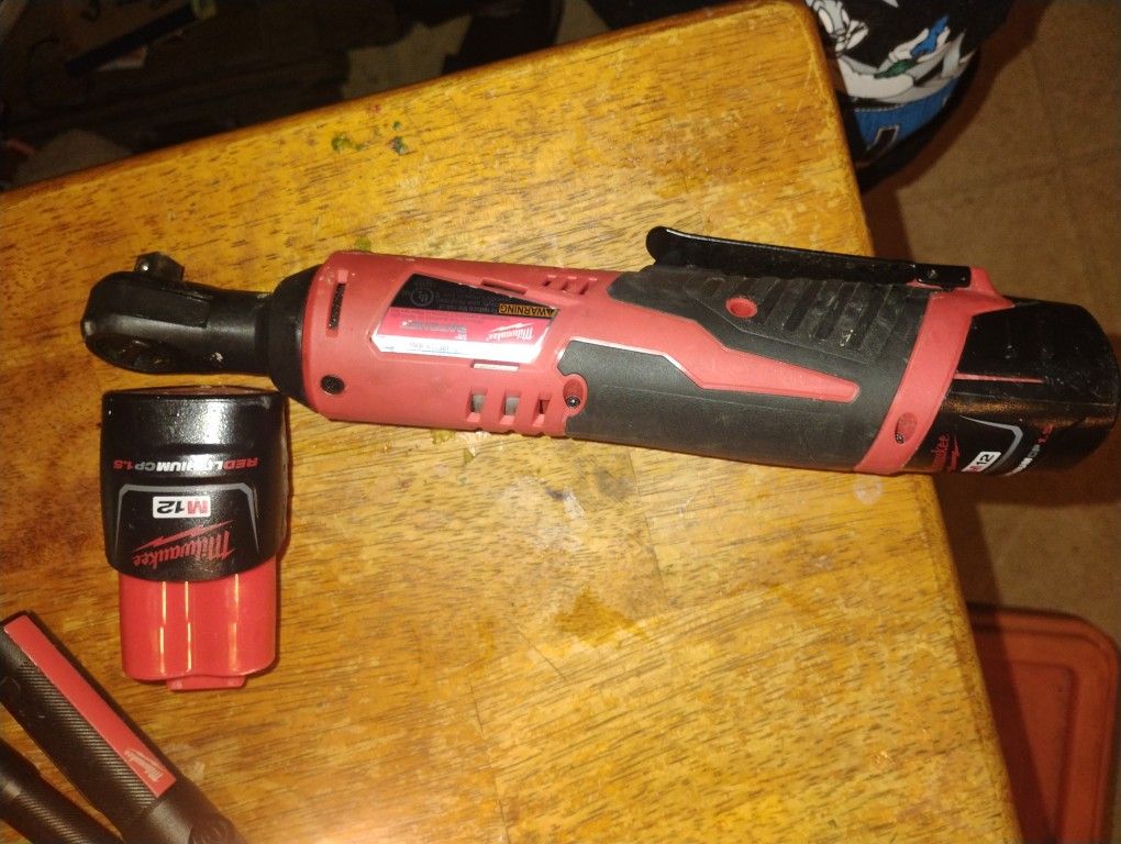 M12 Ratchet