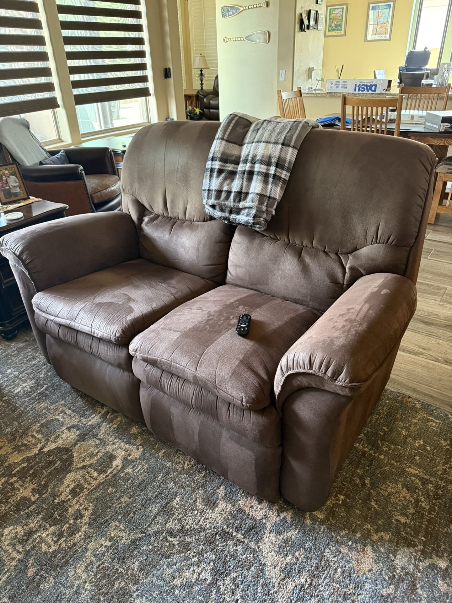 La-Z-Boy manual loveseat recliner