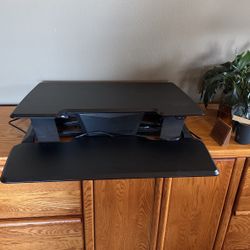 Varidesk Sit/stand Desk And Adjustable Chair
