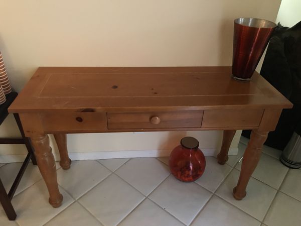 Broyhill Sofa Table For In Boynton Beach Fl Offerup