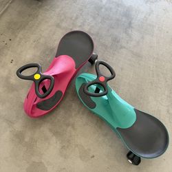 Kids zig zag ride on