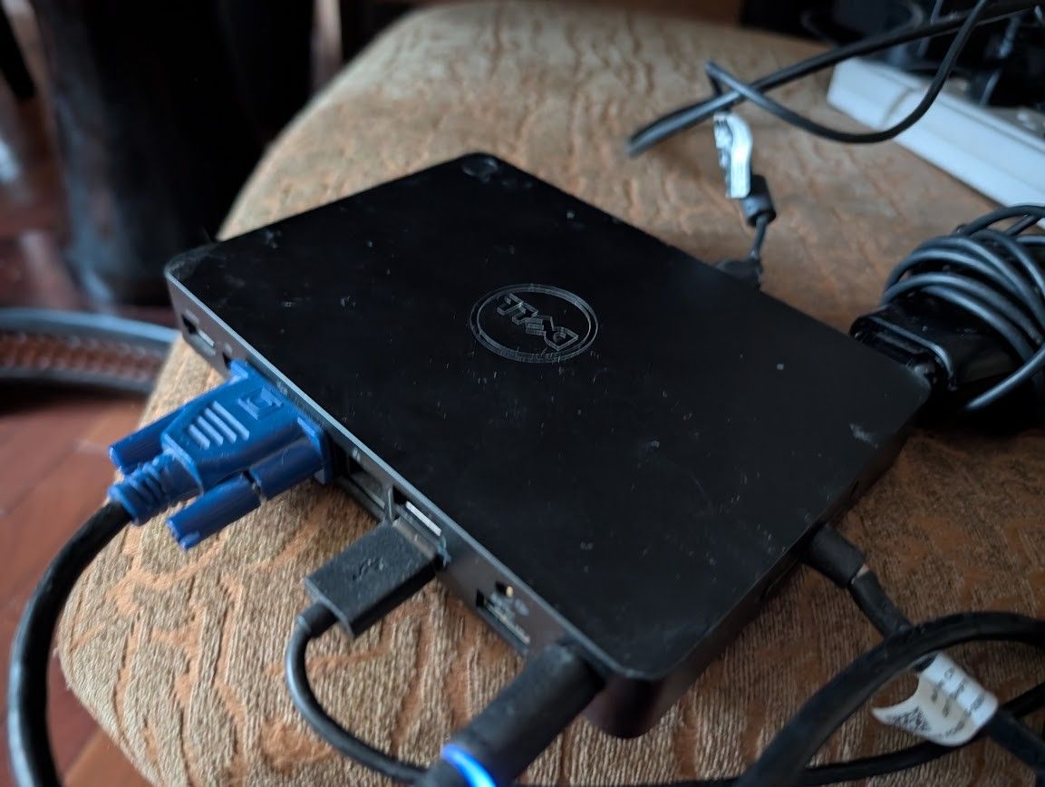 Dell laptop docking station dock