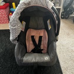 Baby Trend Car seat 