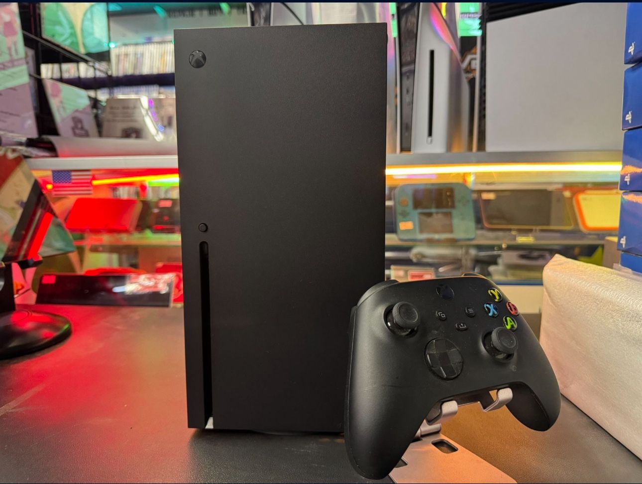 XBOX Series X Complete w/Warranty *TRADE IN YOUR OLD GAMES FOR CREDIT*