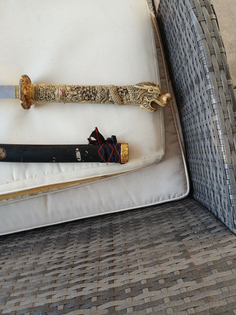 Vintage Dragon Big Samurai Sword..Obo.