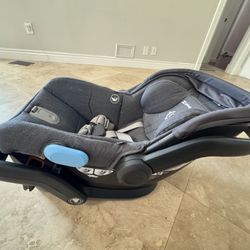 UPPAbaby Mesa Car seat