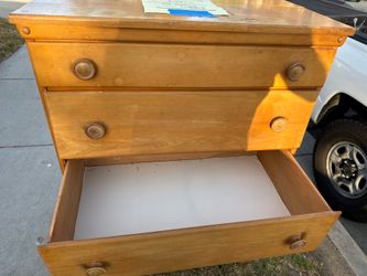 Dresser