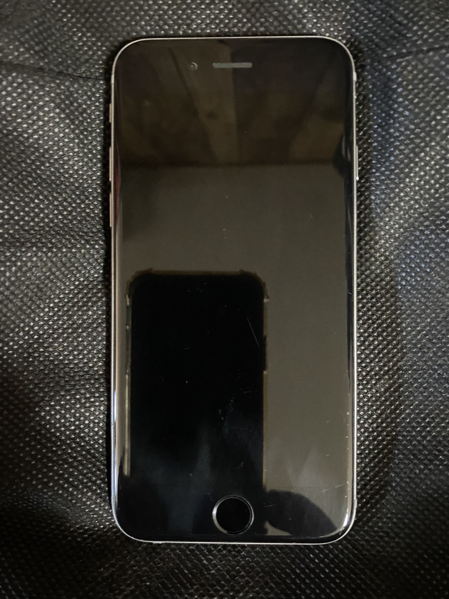 iPhone 6 Plus For $30 (Excellent Condition/Good Battery/128GB)