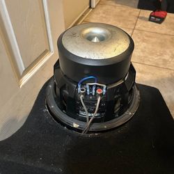Jl Audio 10W6V3-D4 Subwoofer with sealed box  READ Description