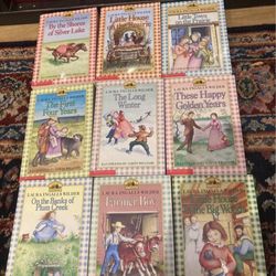 Available ✅Set Of Laura Ingalls Wilder Kid’s Books, The Little House On The Prairie Set