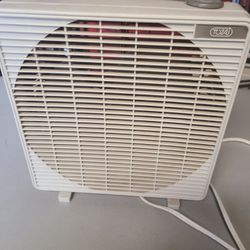 Small Desk Fan 