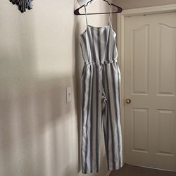 Pant suit super cute!