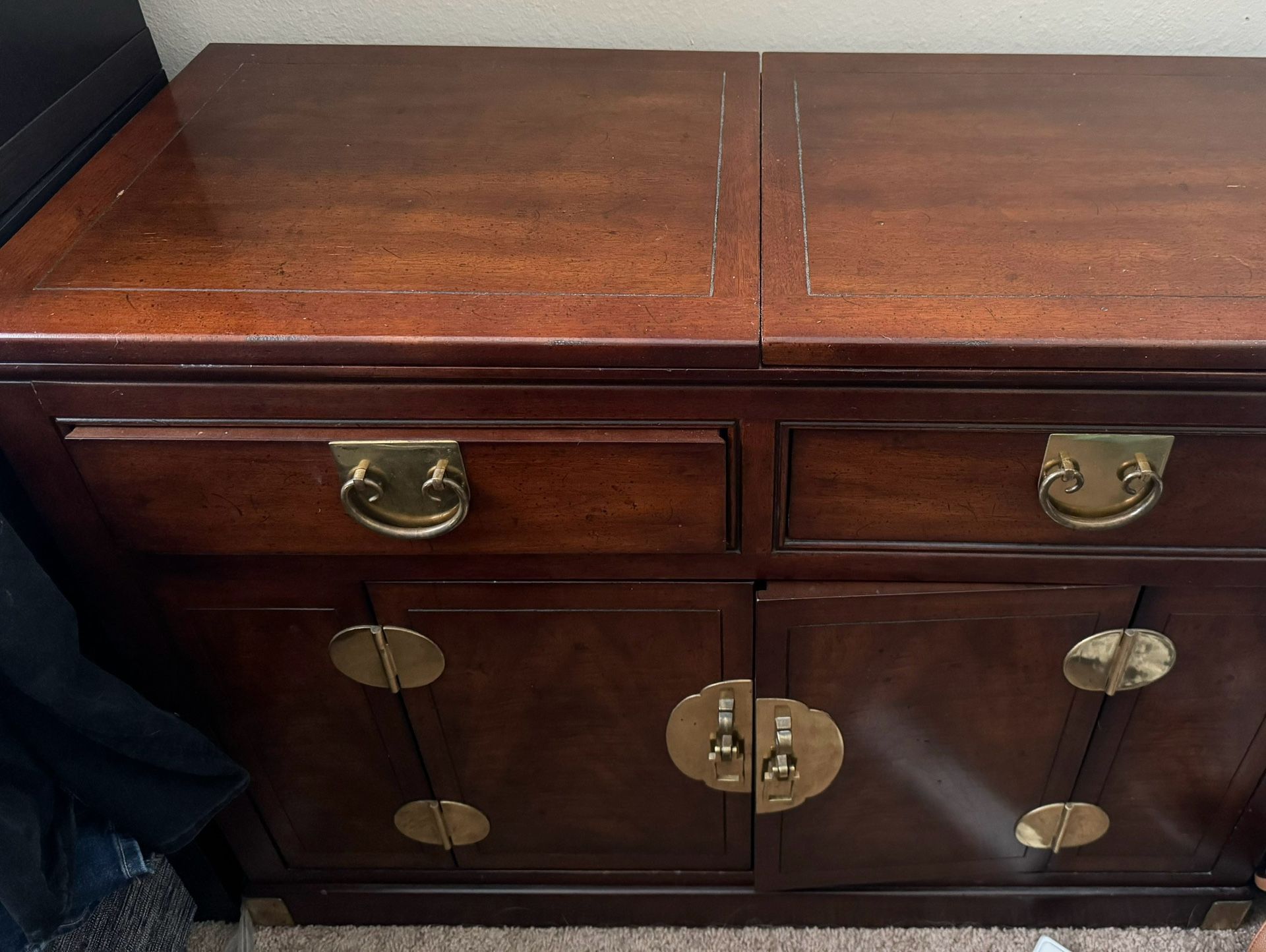 3 Piece Furniture With Chairs