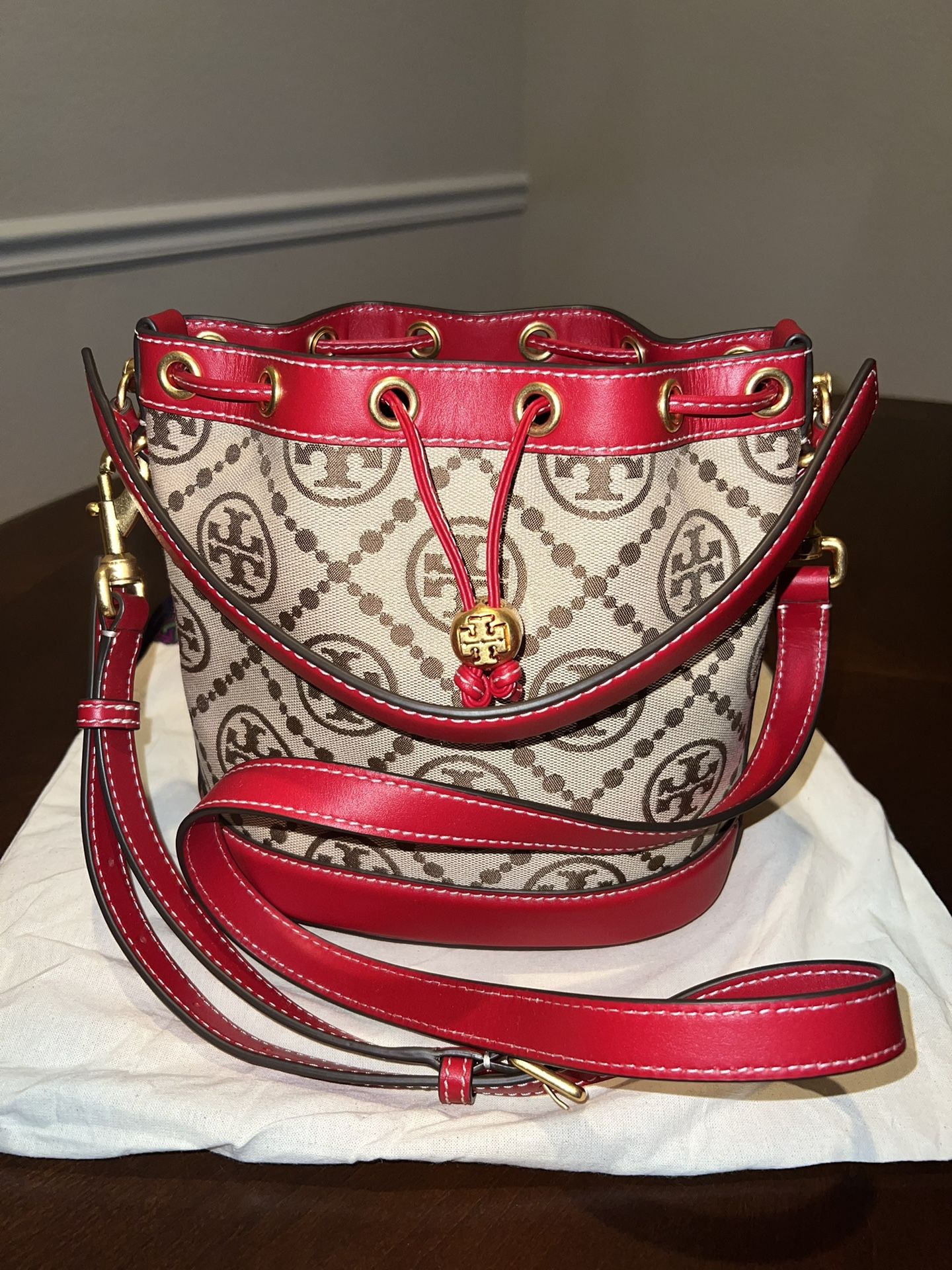 Tory Burch T Monogram Bag for Sale in Tampa, FL - OfferUp