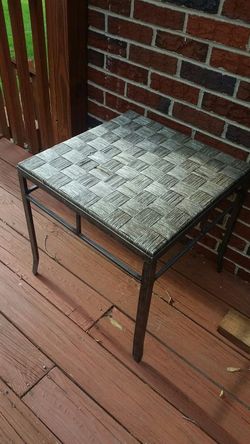 End table