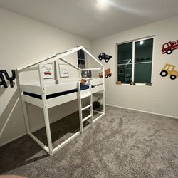 Twin Size Loft Bed 