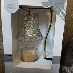 New Vanilla Flurries Candle Warmer Kit